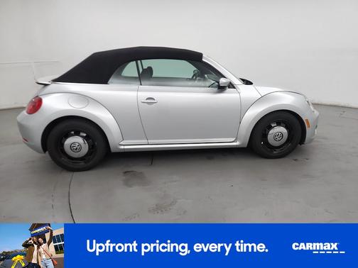 Silver 2016 Volkswagen Beetle SE