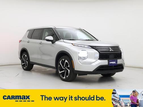 2022 Mitsubishi Outlander ES