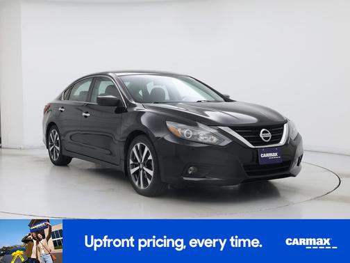 Black 2017 Nissan Altima SR