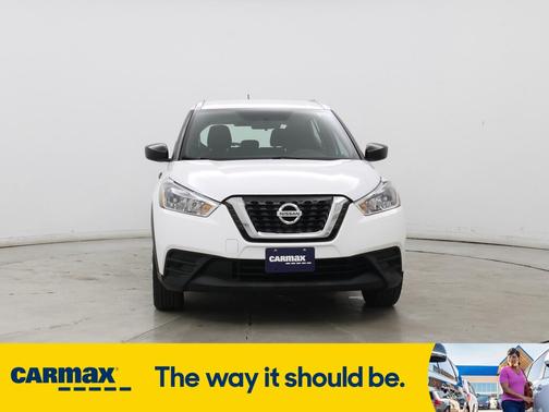 2019 Nissan Kicks S