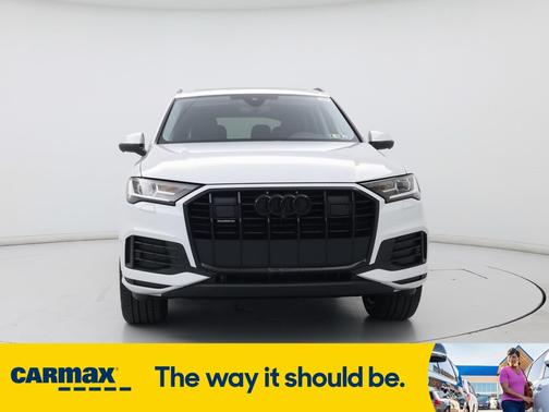 2023 Audi Q7 Premium Plus