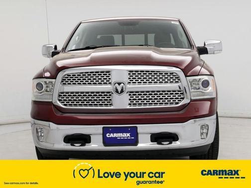 Photo 5 of 27 of 2017 RAM 1500 Laramie