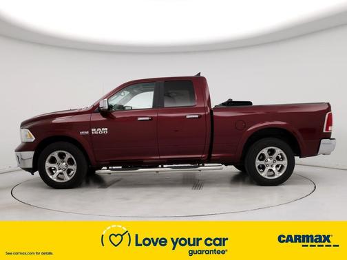 Photo 3 of 27 of 2017 RAM 1500 Laramie
