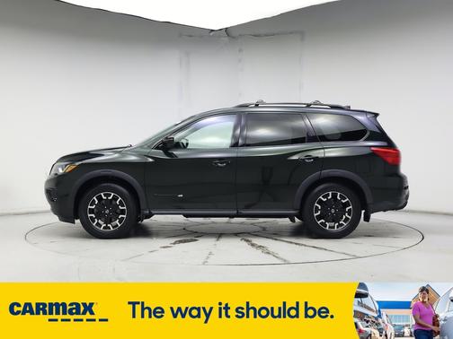 2020 Nissan Pathfinder SL