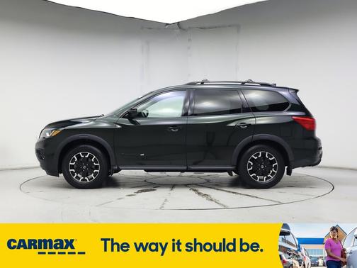 2020 Nissan Pathfinder SL