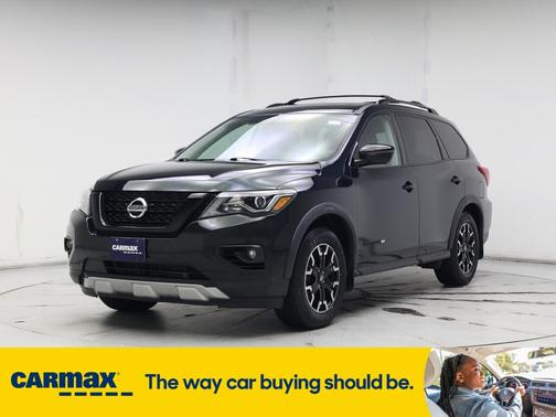 2020 Nissan Pathfinder SL