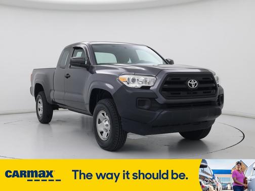 2017 Toyota Tacoma SR