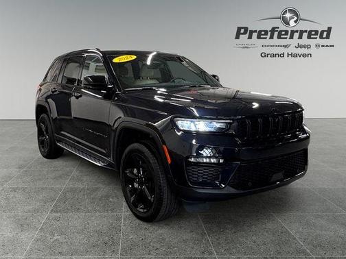 Midnight Sky 2024 Jeep Grand Cherokee Limited