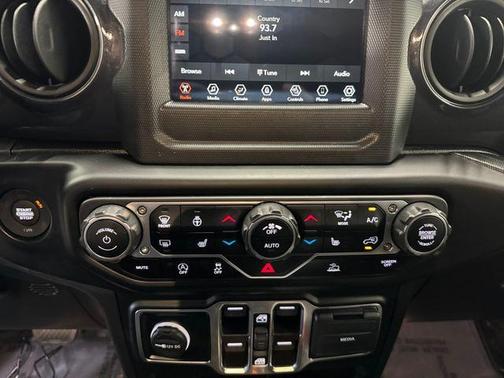 Sting Gray Clearcoat 2023 Jeep Wrangler Sport