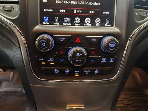 Bright White Clearcoat 2017 Jeep Grand Cherokee Altitude