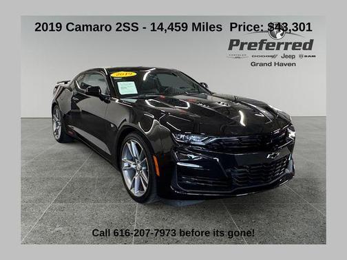 Mosaic Black Metallic 2019 Chevrolet Camaro 2SS