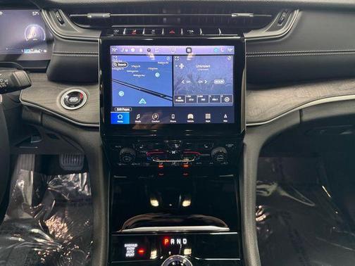 Diamond Black 2024 Jeep Grand Cherokee L Limited