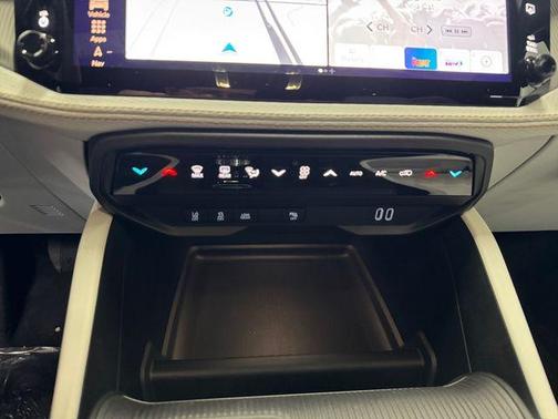 Diamond Black 2026 Jeep Cherokee Limited