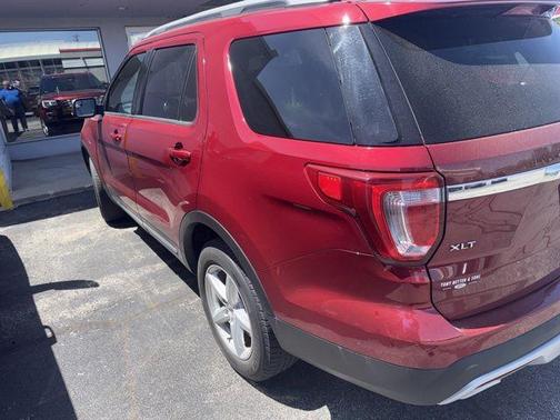 Ruby Red Metallic 2016 Ford Explorer XLT