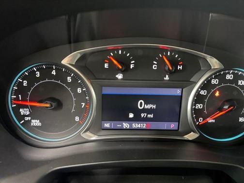 Mosaic Black Metallic 2022 Chevrolet Traverse LT Cloth