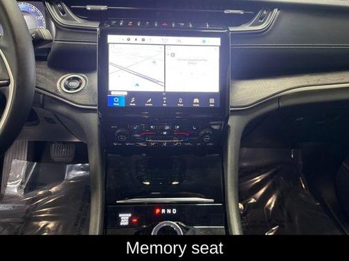 Metallic 2023 Jeep Grand Cherokee L Limited