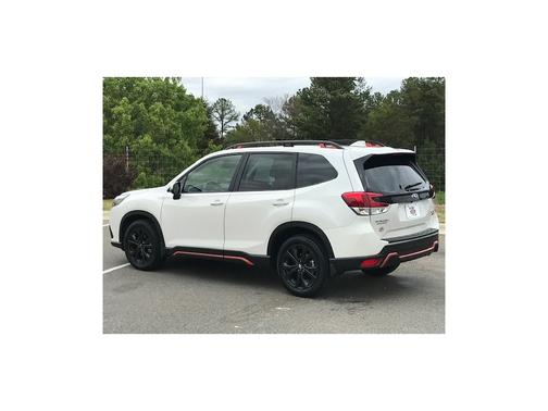Crystal White Pearl 2023 Subaru Forester Sport