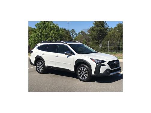 Crystal White Pearl 2025 Subaru Outback Touring