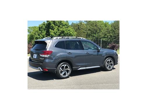 Magnetite Gray Metallic 2023 Subaru Forester Touring