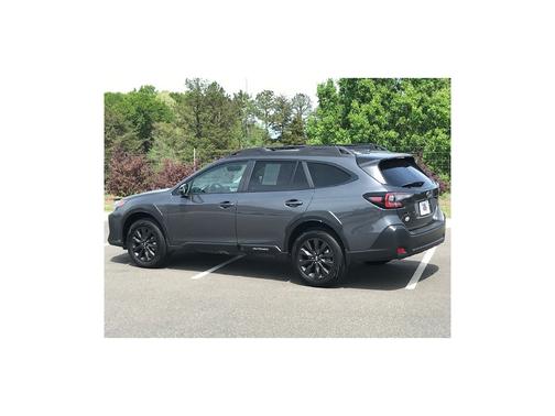Magnetite Gray Metallic 2025 Subaru Outback Onyx Edition XT