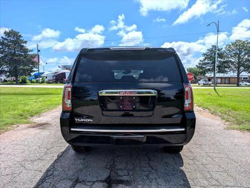 2016 GMC Yukon Denali