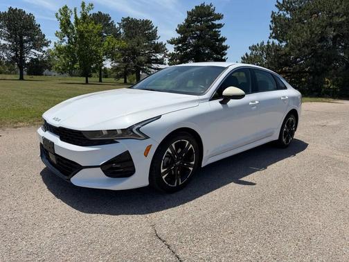 Glacial White Pearl 2023 Kia K5 GT-Line