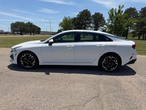 Glacial White Pearl 2023 Kia K5 GT-Line