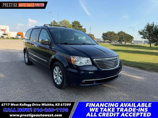 2016 Chrysler Town & Country Limited Platinum
