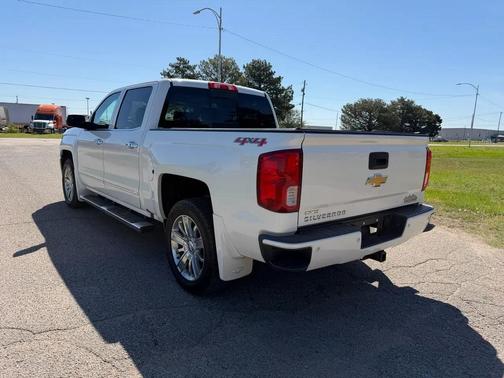2016 Chevrolet Silverado 1500 High Country
