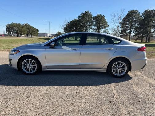 2019 Ford Fusion Hybrid SE