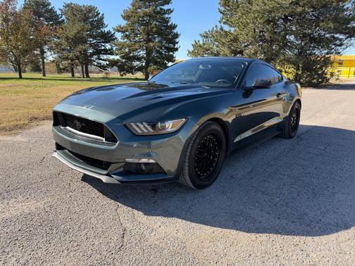 2016 Ford Mustang GT Premium