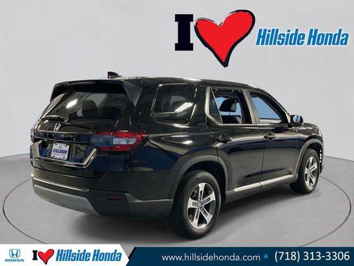 Crystal Black Pearl 2023 Honda Pilot EX-L