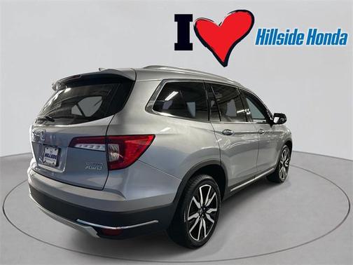 2022 Honda Pilot Touring 8-Passenger