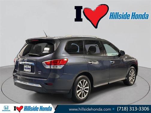 2013 Nissan Pathfinder SV