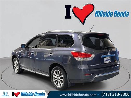 2013 Nissan Pathfinder SV