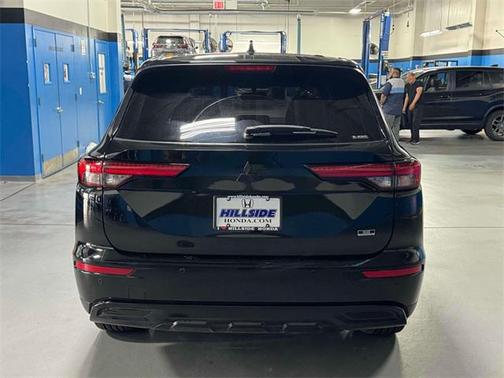 2023 Mitsubishi Outlander SE Black Edition