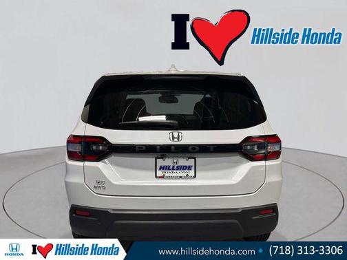 Platinum White Pearl 2023 Honda Pilot LX