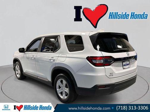 Platinum White Pearl 2023 Honda Pilot LX