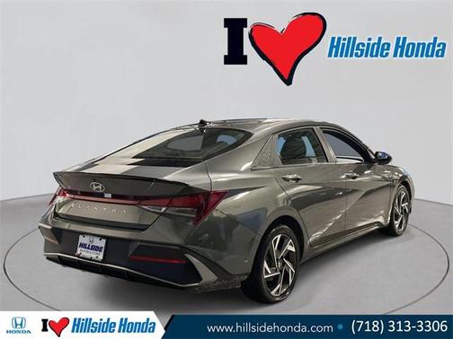 2025 Hyundai ELANTRA Sport