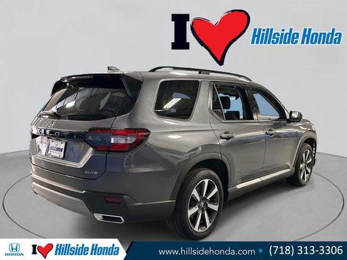Modern Steel Metallic 2025 Honda Pilot Elite