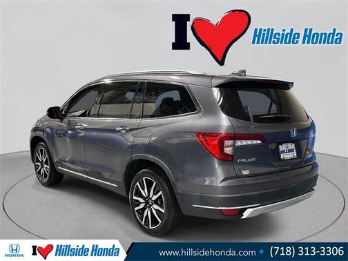 2022 Honda Pilot Touring 8-Passenger