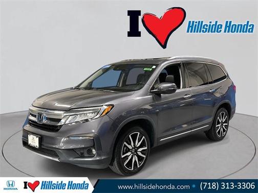 2022 Honda Pilot Touring 8-Passenger