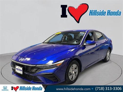 2024 Hyundai ELANTRA SE