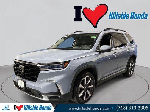 Sonic Gray Pearl 2023 Honda Pilot Touring 8-Passenger