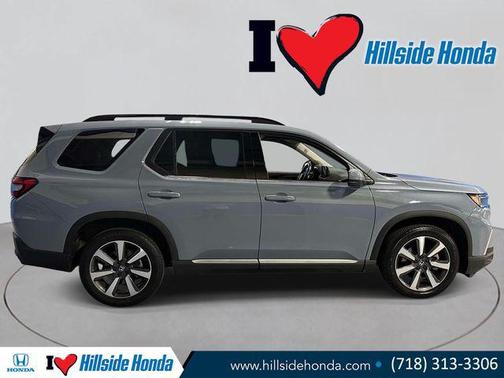 Sonic Gray Pearl 2023 Honda Pilot Touring 8-Passenger