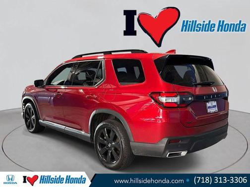 Radiant Red Metallic II 2025 Honda Pilot Black Edition