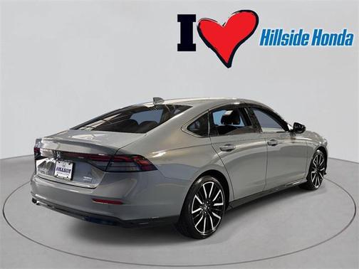 2023 Honda Accord Hybrid Touring