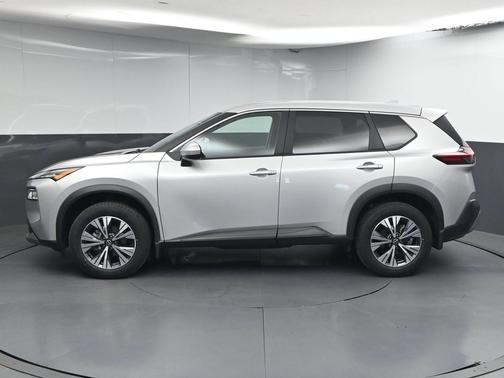 Brilliant Silver Metallic 2023 Nissan Rogue SV
