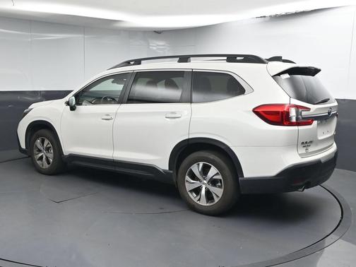 Crystal White Pearl 2023 Subaru Ascent Premium 7-Passenger