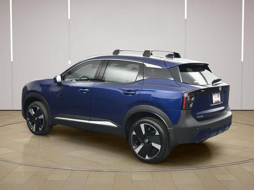 Deep Blue Pearl 2026 Nissan Kicks SR